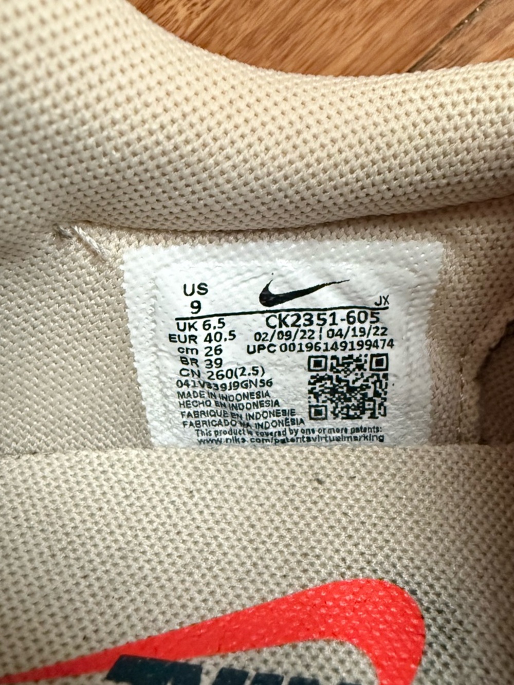 Nike Women’s Daybreak Sneakers, 9, Cinnabar Sanddrift Gum, Great Condition - Picture 10 of 10